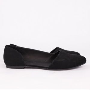 NEW Whitemt. Black Slip On Ballet Flats